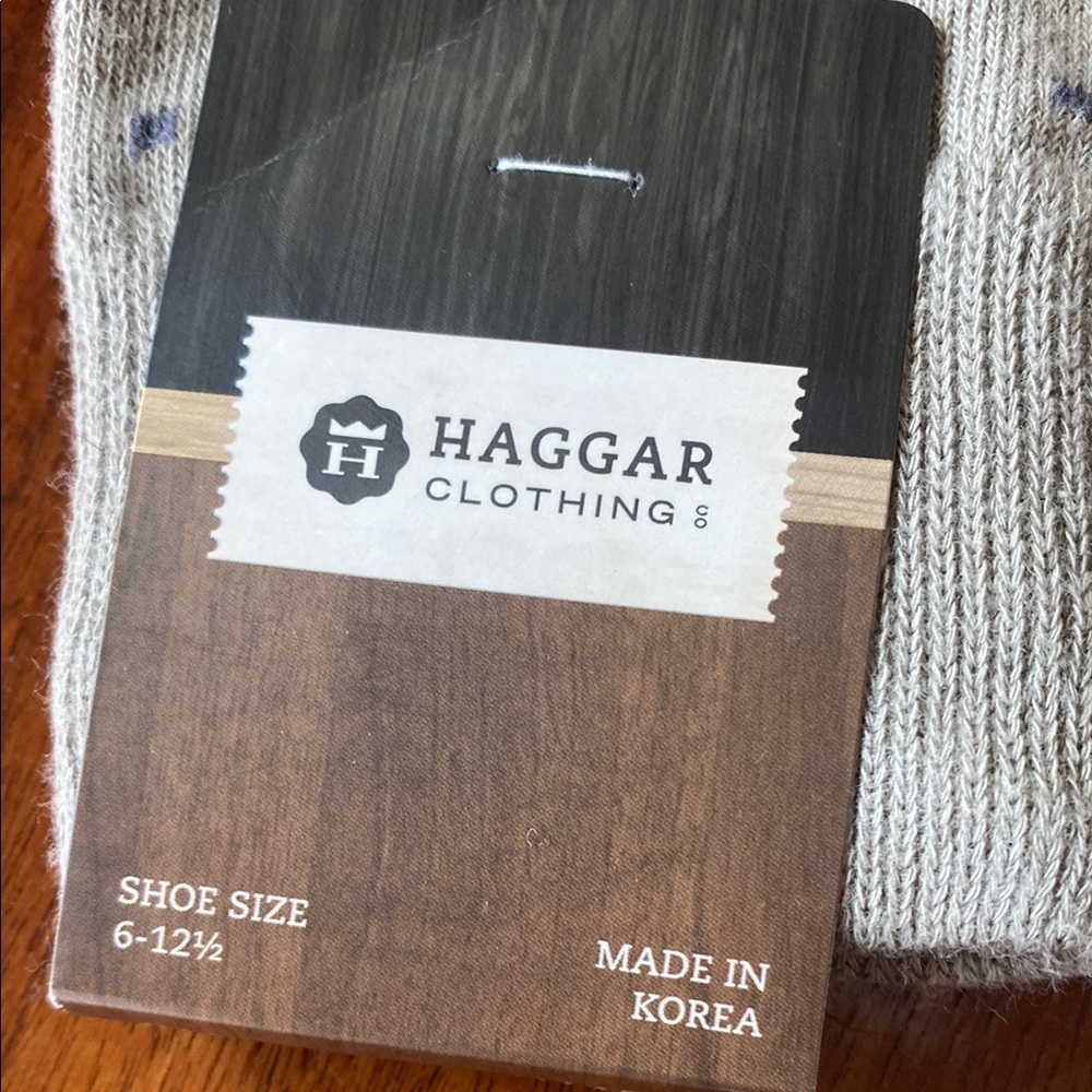 Haggar Men's Tan and Blue Patterned Socks - Picture 2 of 3